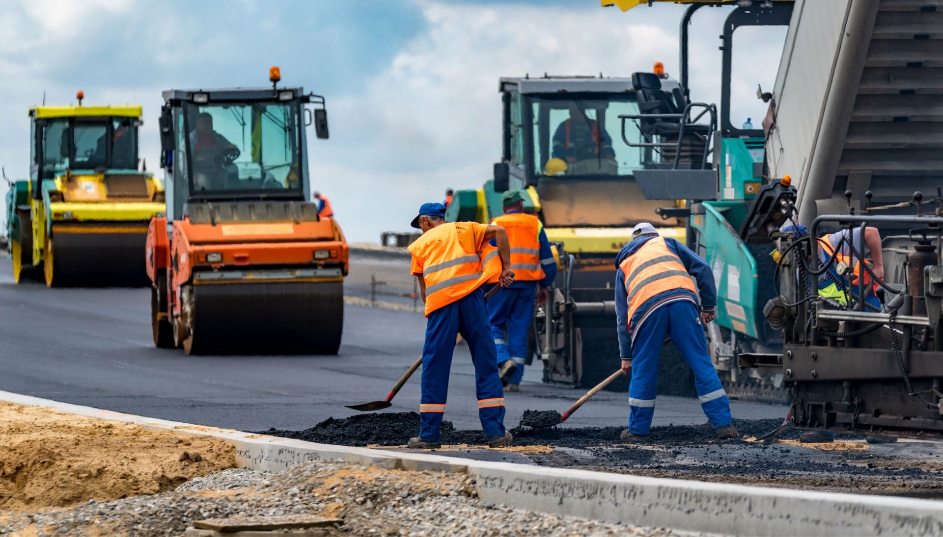 Reliable asphalt construction services in Orange County, CA for various projects.